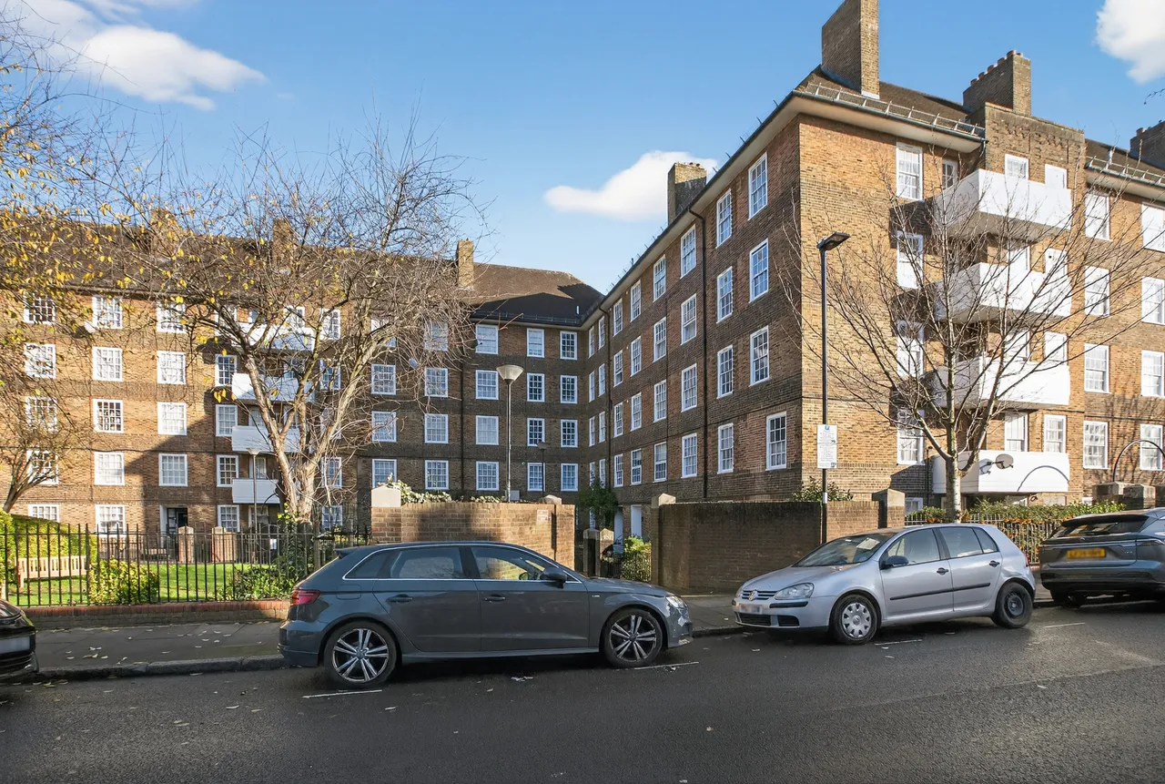 Biddestone Road, London, N7, photo 17