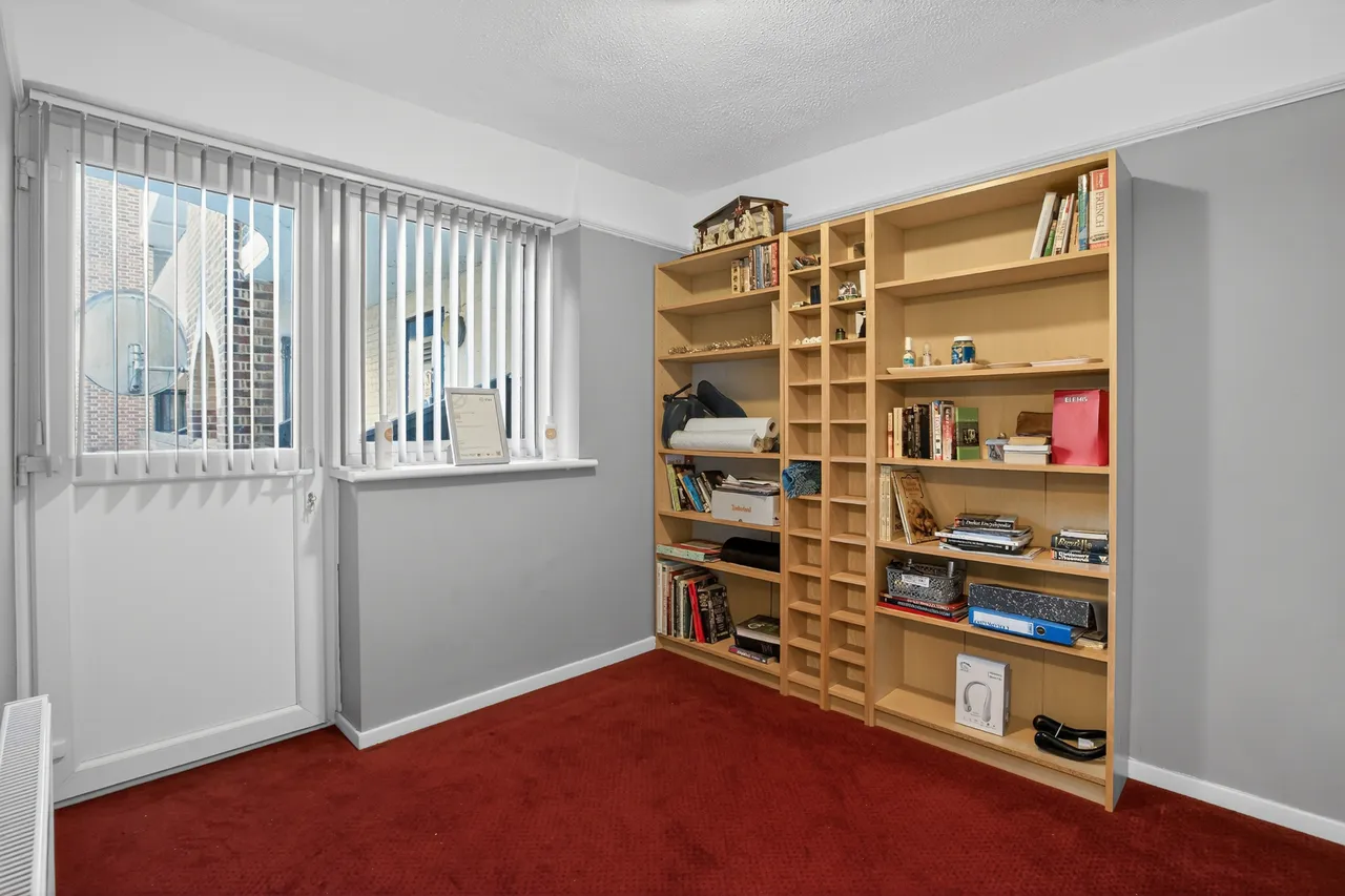 Biddestone Road, London, N7, photo 9