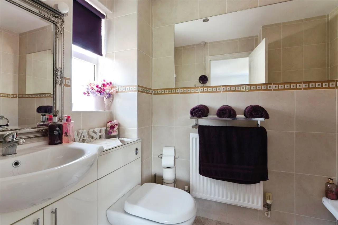 Hyde Close, Chafford Hundred, Grays, Essex, RM16, photo 10