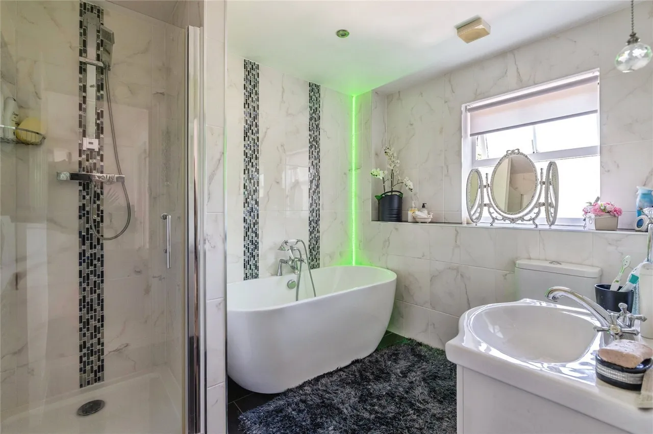 Hyde Close, Chafford Hundred, Grays, Essex, RM16, photo 12
