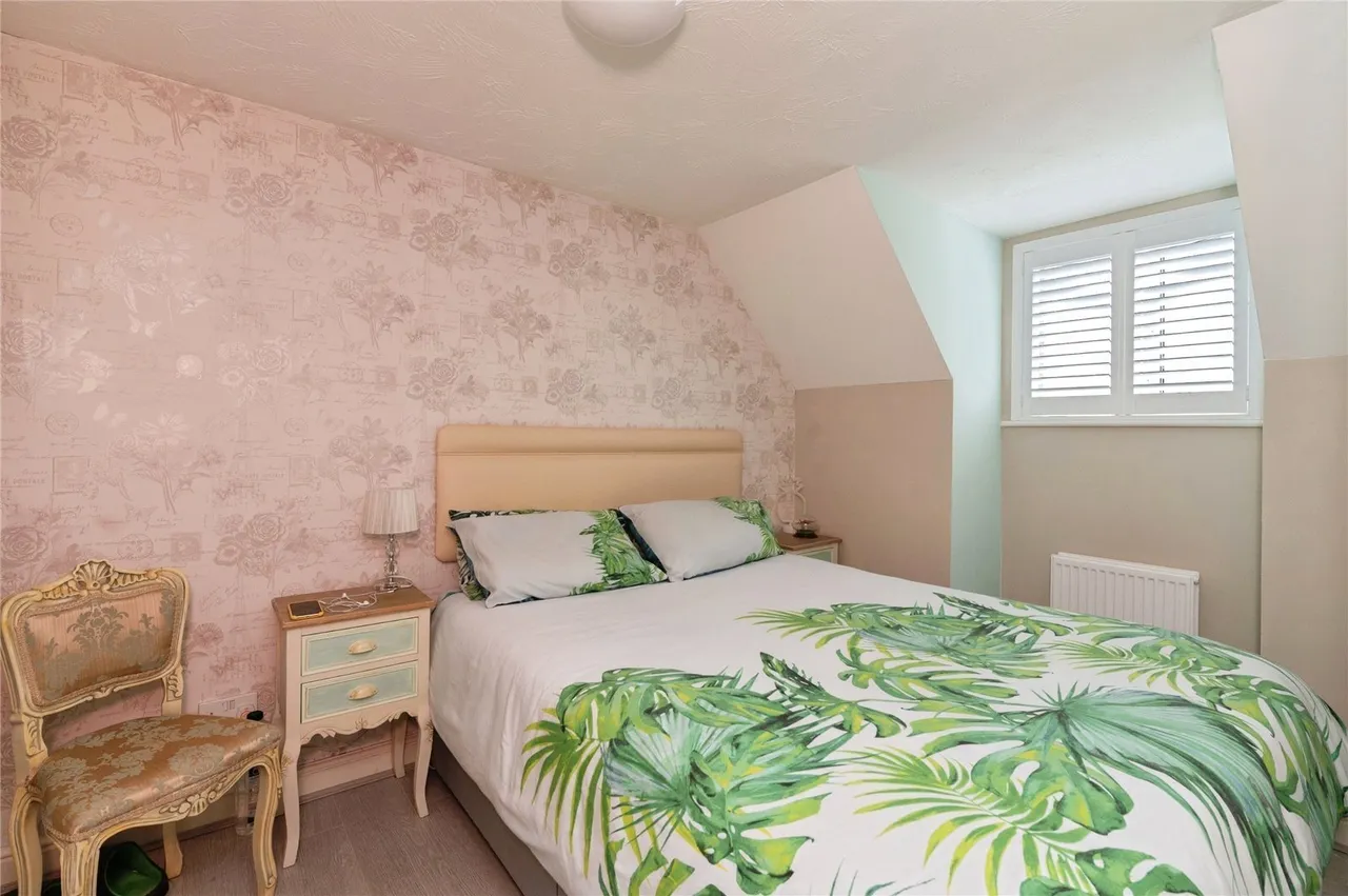 Hyde Close, Chafford Hundred, Grays, Essex, RM16, photo 14