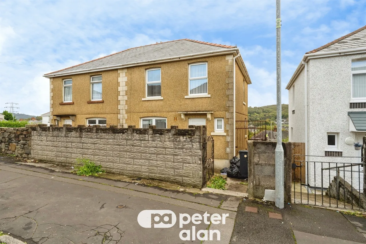 Ruskin Street, Neath, SA11, photo 13