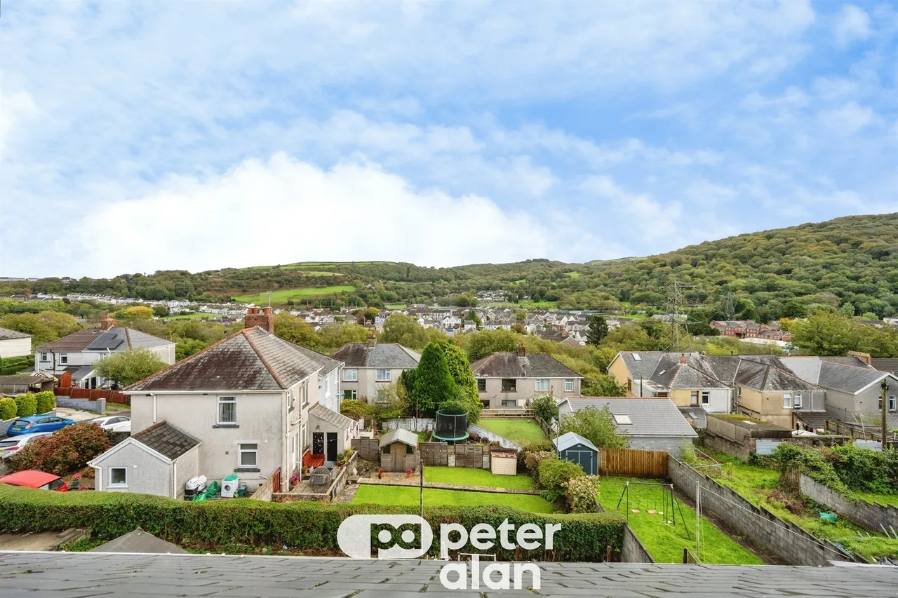 Ruskin Street, Neath, SA11, photo 12