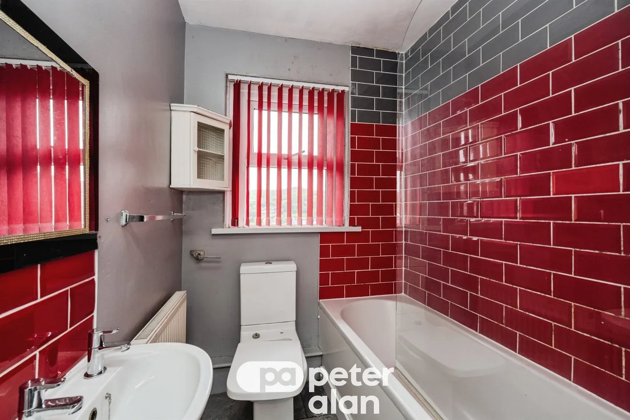 Ruskin Street, Neath, SA11, photo 10