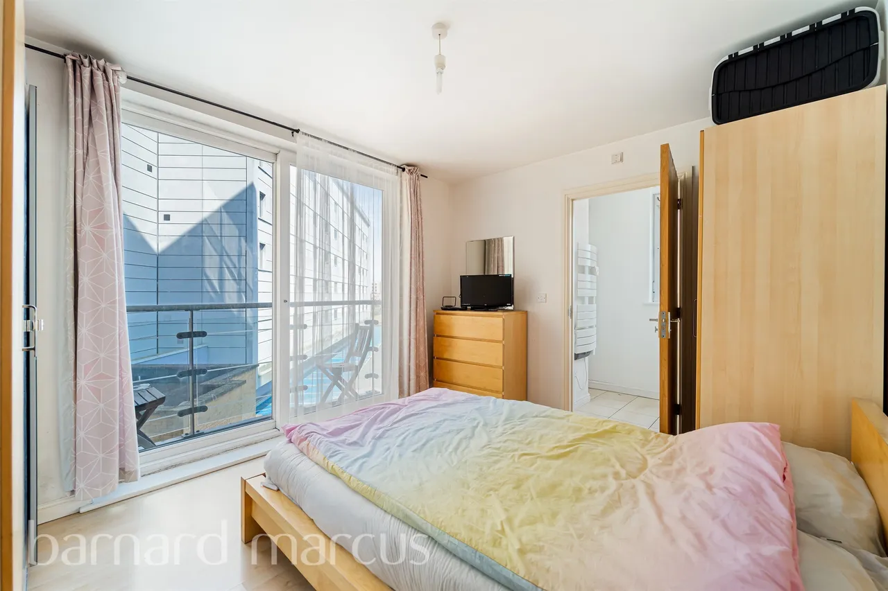 High Street, Feltham, TW13, photo 5