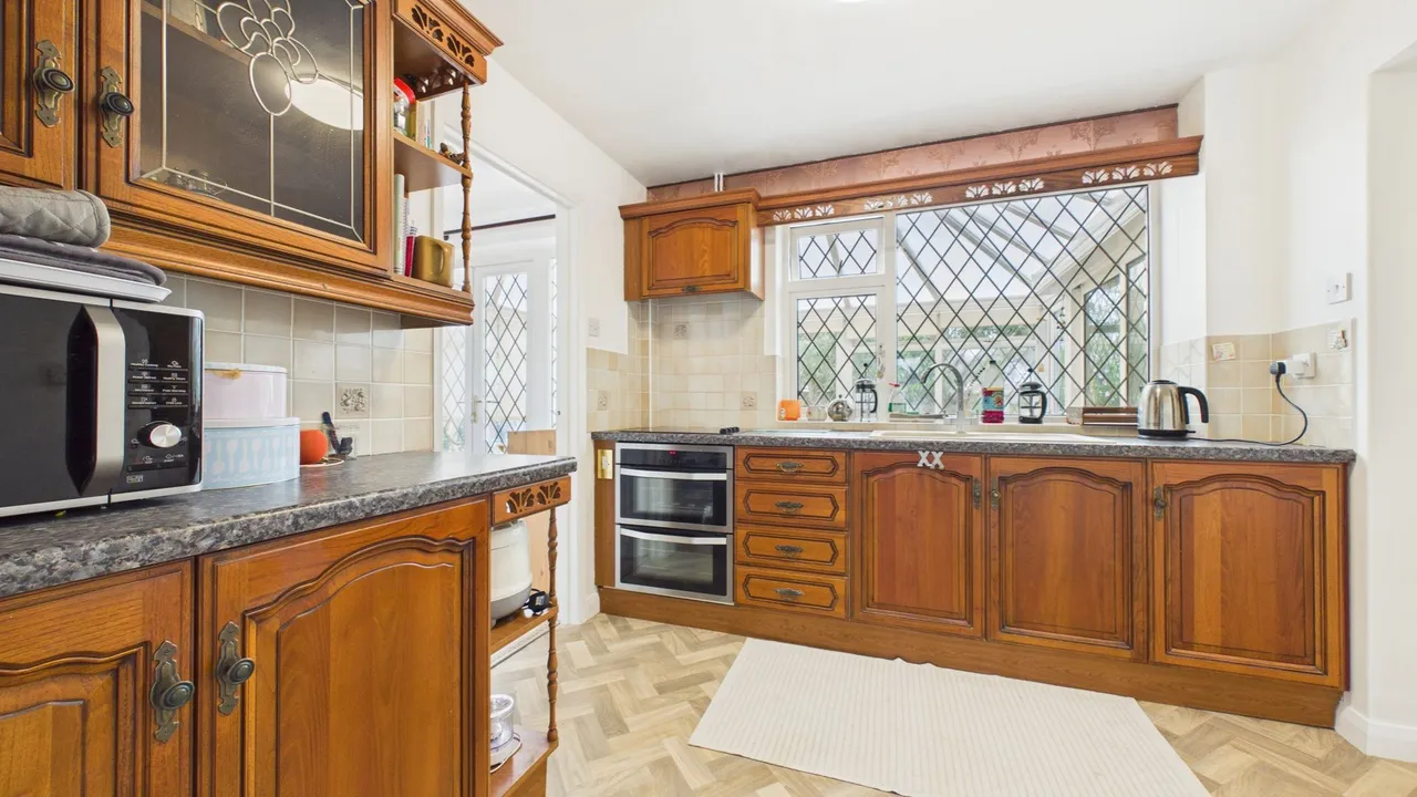 Fir Avenue, Bourne, PE10, photo 11