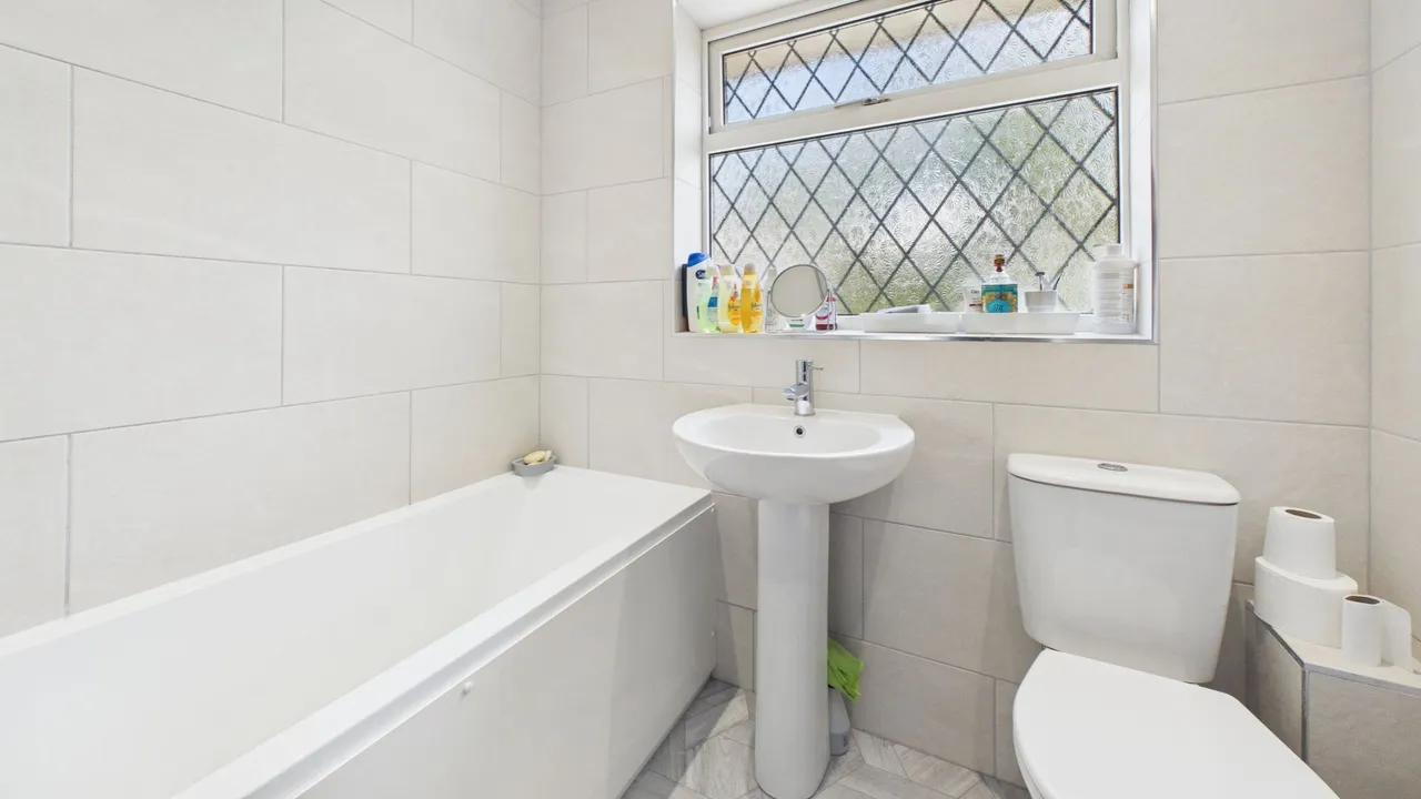 Fir Avenue, Bourne, PE10, photo 8