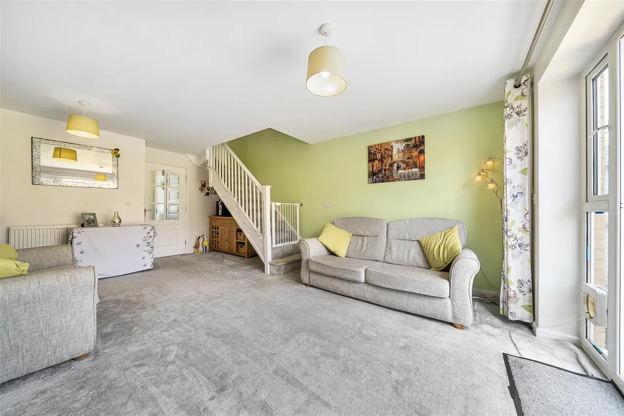 Westfield Road, Portchester, photo 5