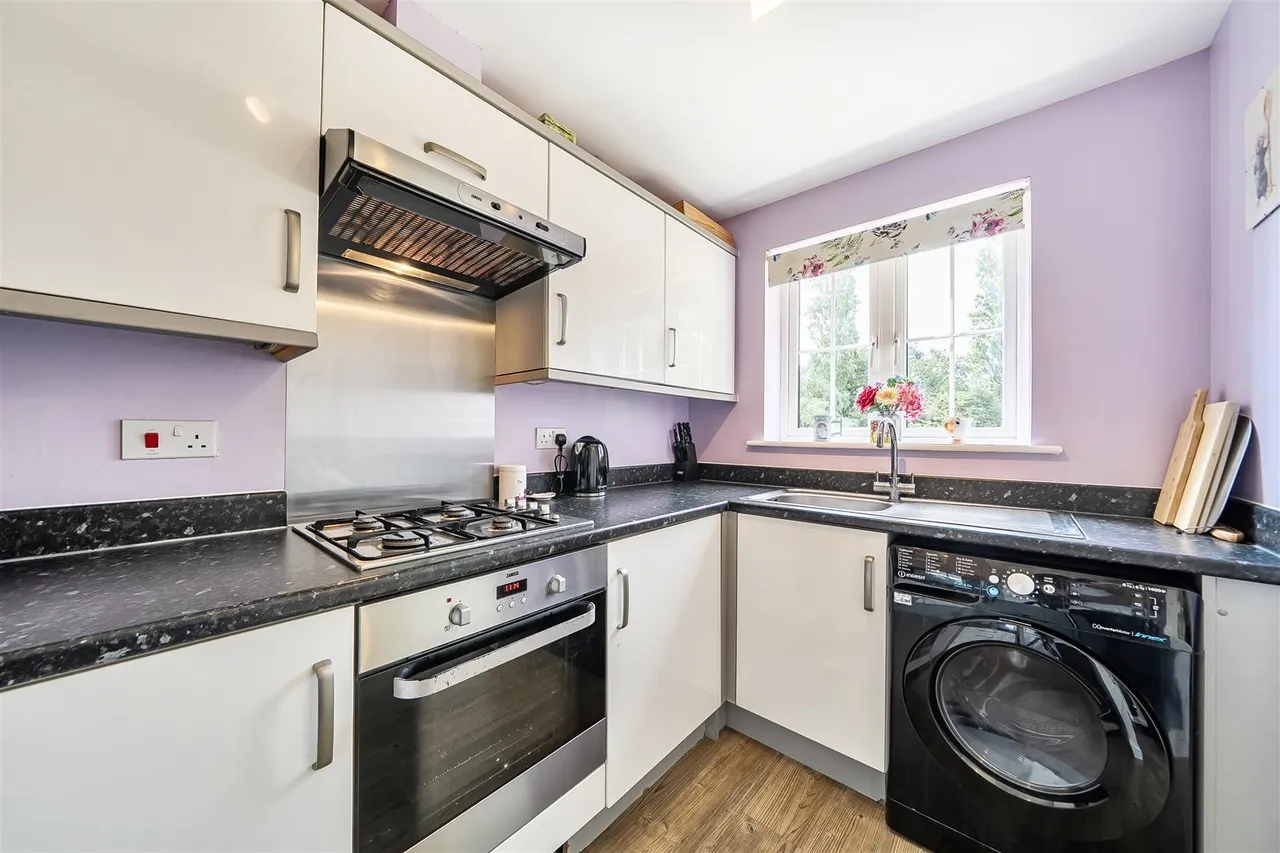 Westfield Road, Portchester, photo 7