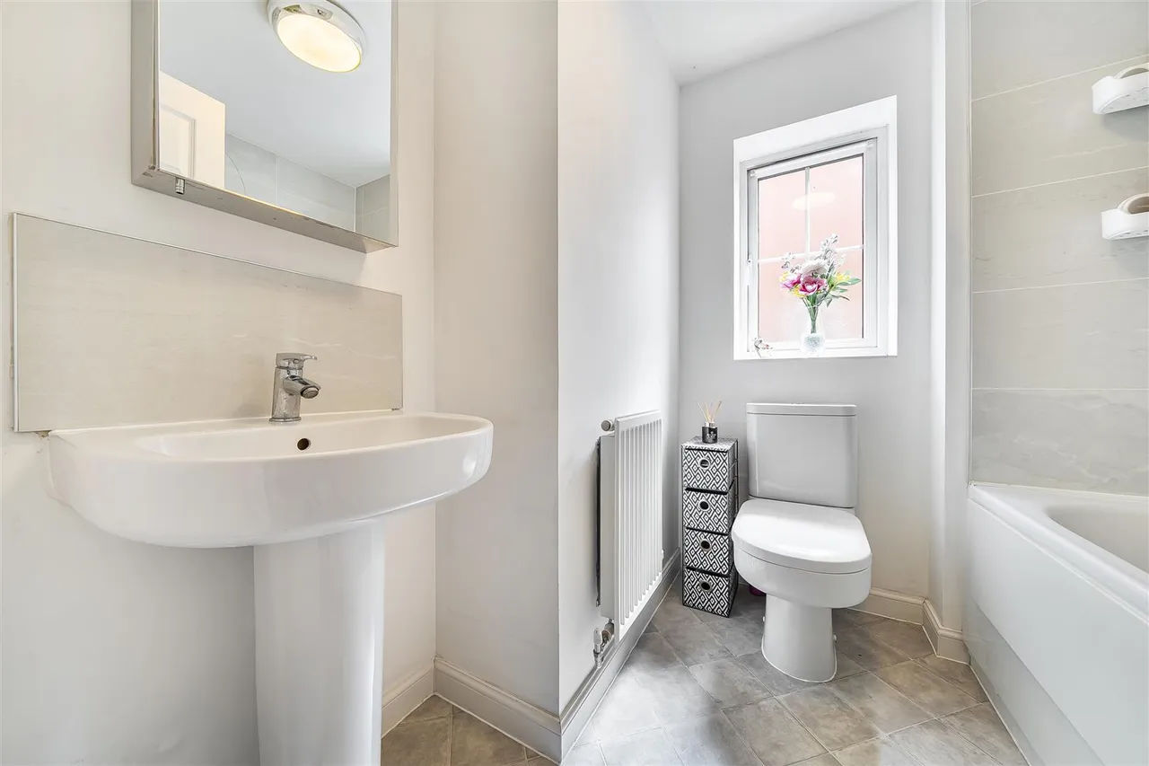 Westfield Road, Portchester, photo 12
