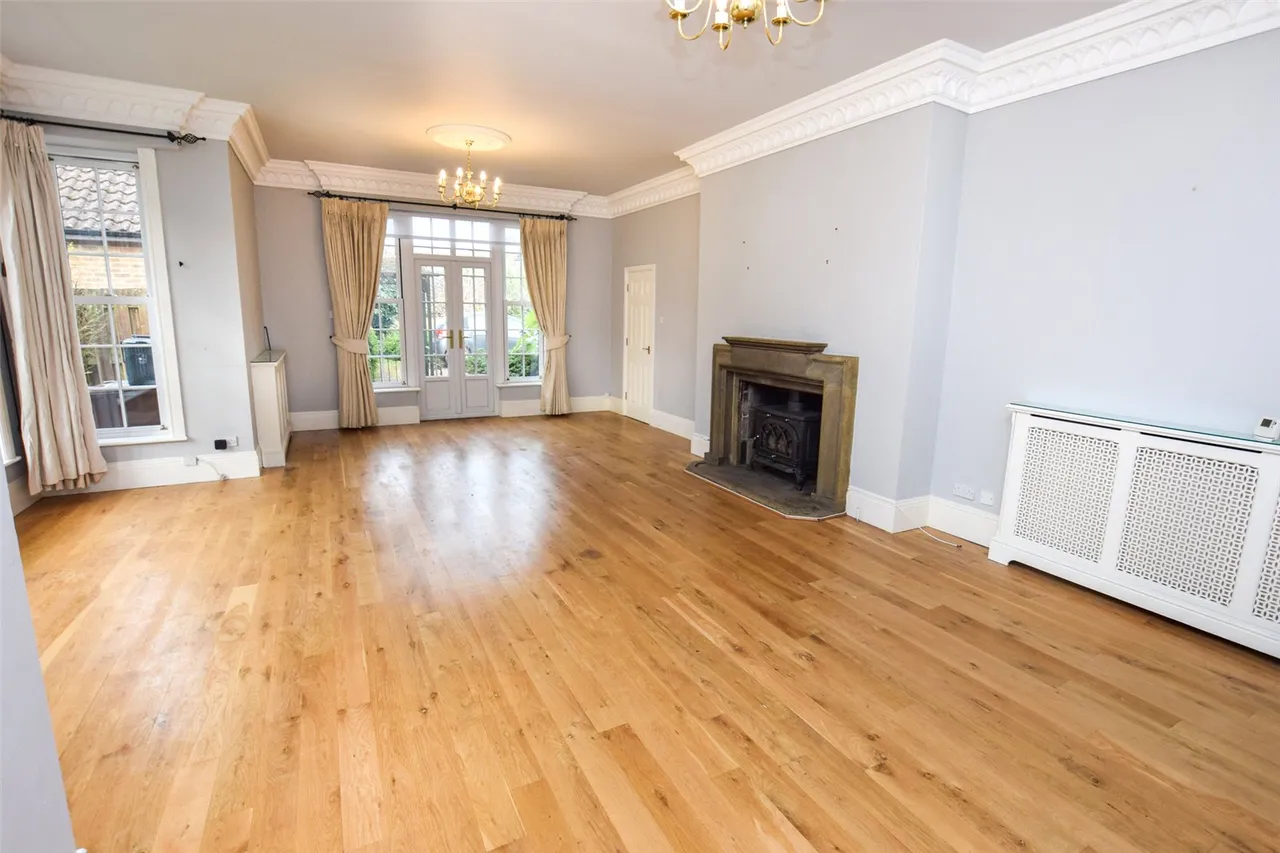Queen Victoria Court, Farnborough, Hampshire, GU14 8AR, photo 9