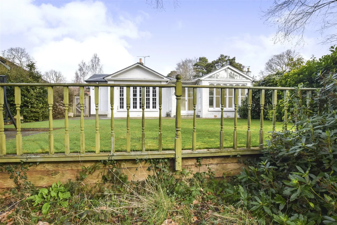 Queen Victoria Court, Farnborough, Hampshire, GU14 8AR, photo 19