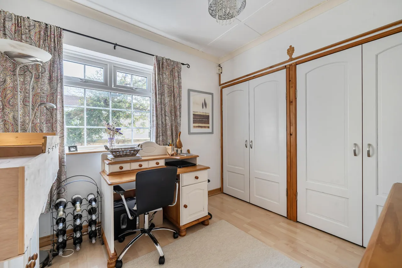 Balmoral Road, Trowbridge, BA14, photo 9