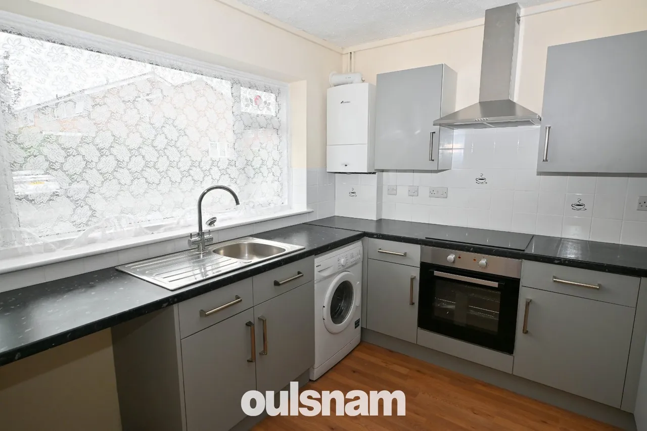Springs Avenue, Catshill, Bromsgrove, Worcestershire, B61 0NU, photo 9