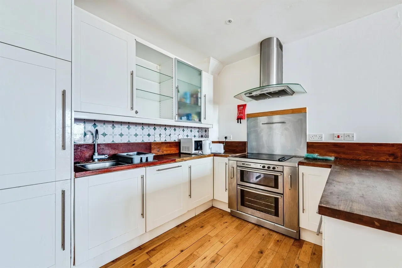Farnsby Street, Swindon, SN1, photo 5