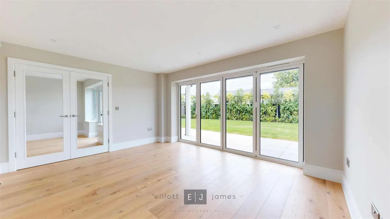 Clovis Close, Loughton, photo 8