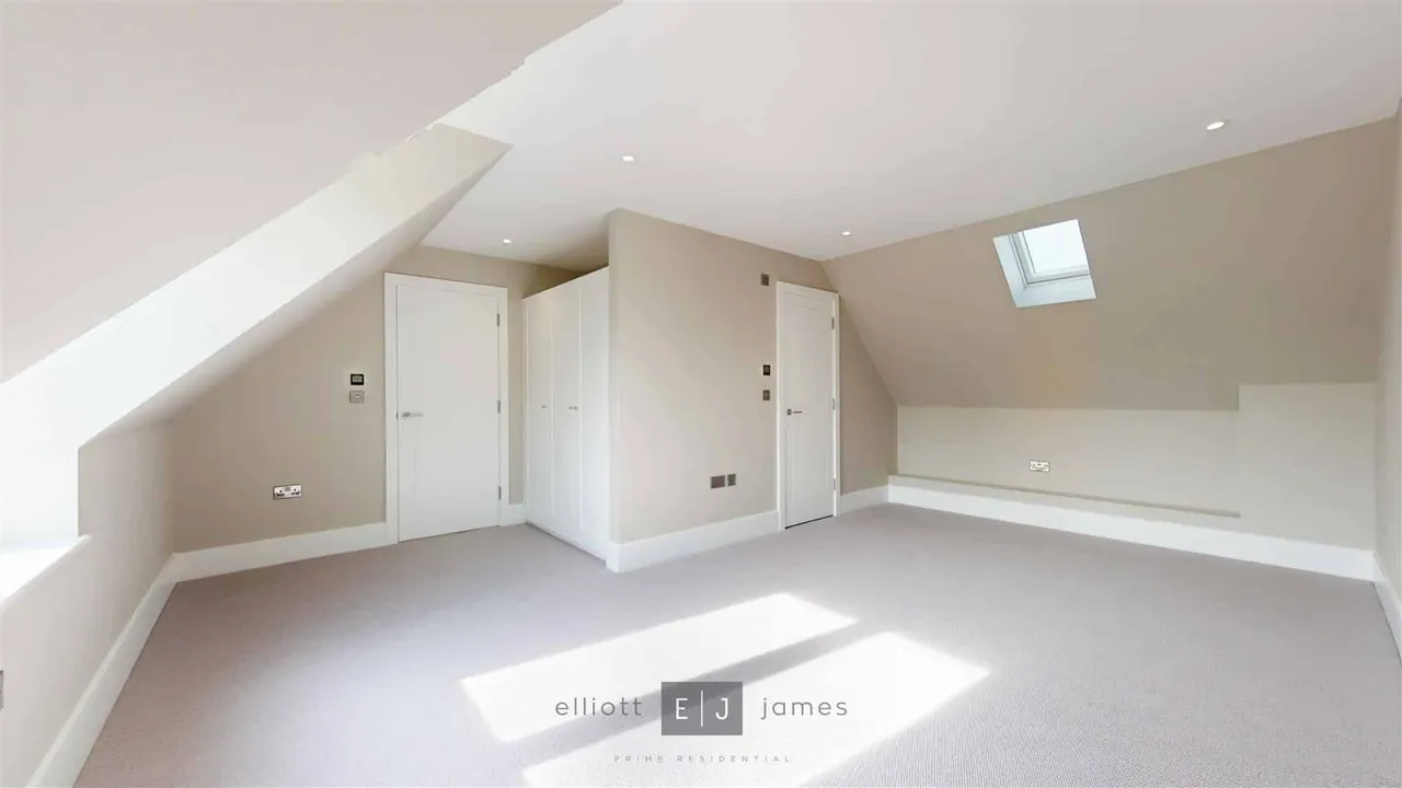 Clovis Close, Loughton, photo 10