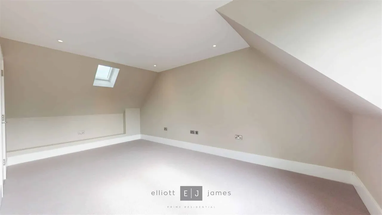 Clovis Close, Loughton, photo 9