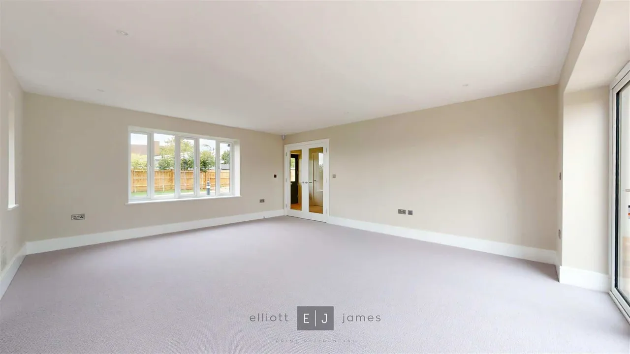 Clovis Close, Loughton, photo 5