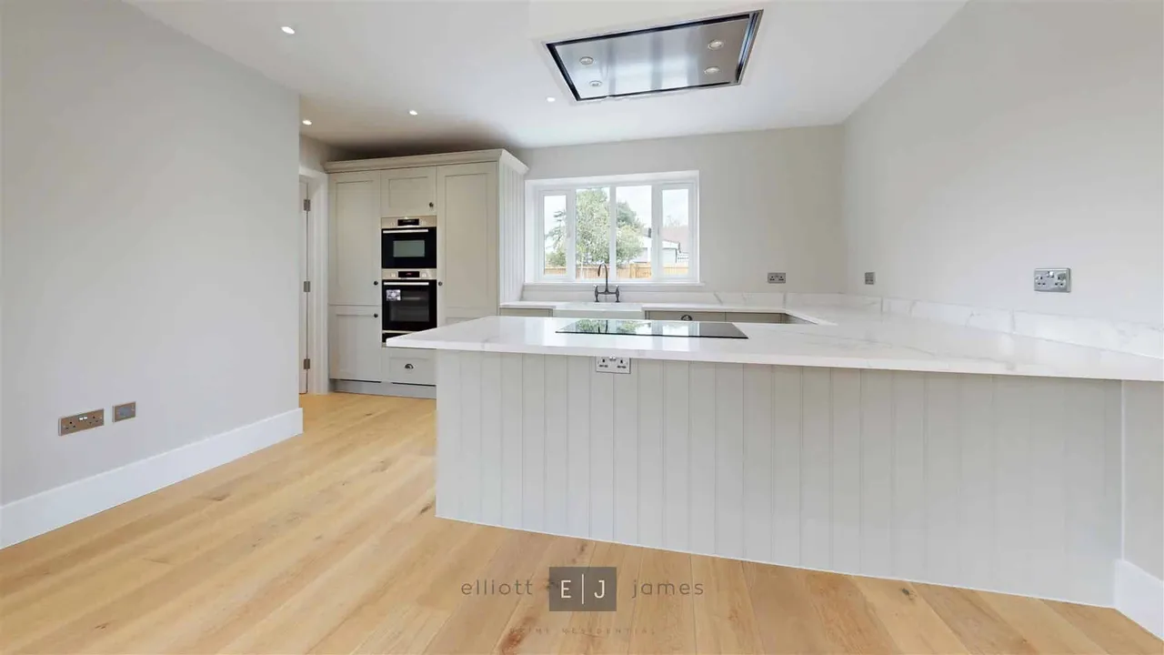 Clovis Close, Loughton, photo 7