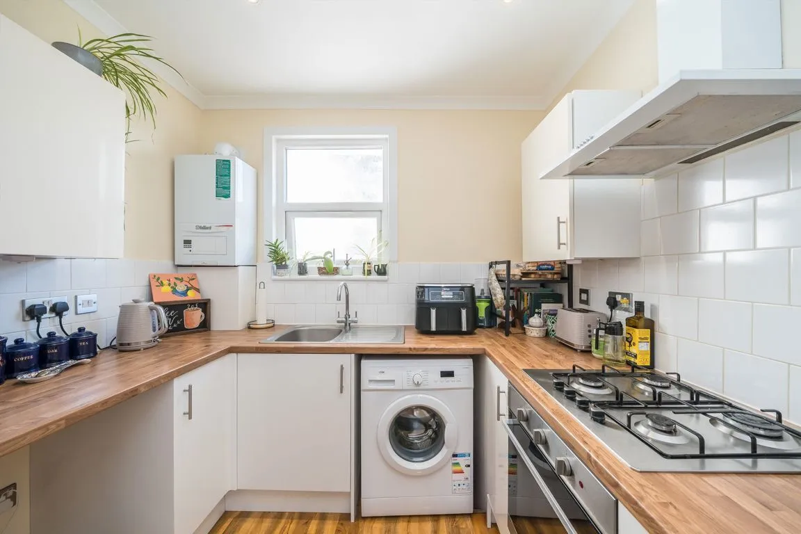 Enfield Road, TW8, photo 3