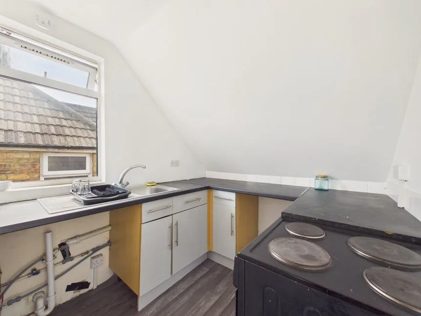 Beachborough Road, Folkestone, Kent, CT19, photo 3
