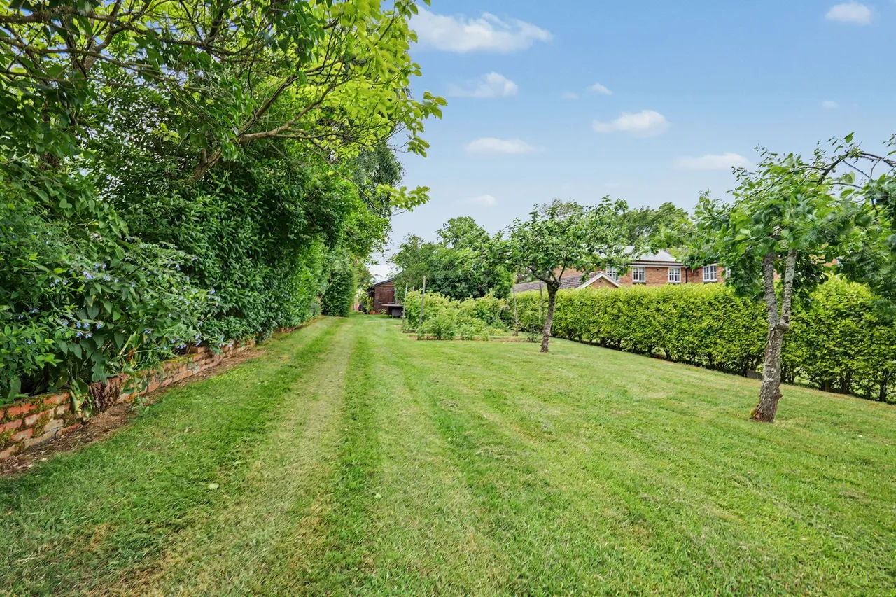 North Road, South Kilworth, LE17, photo 42