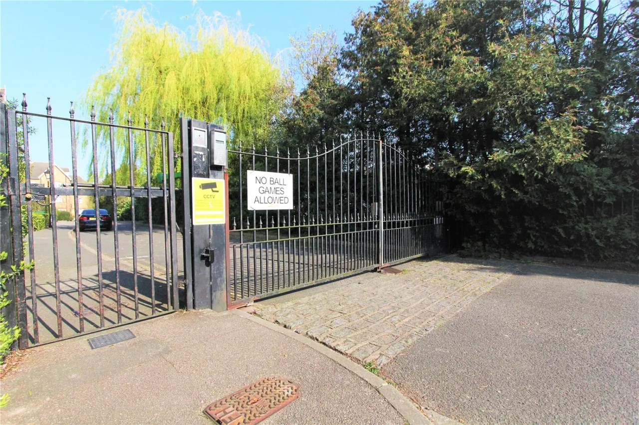 Catherine Place, Harrow, HA1, photo 11