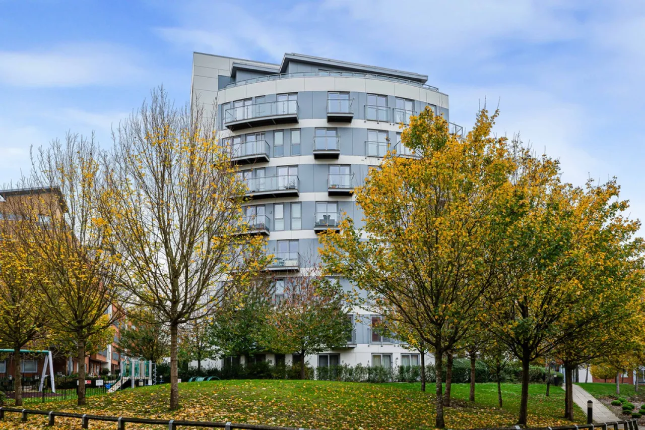 1 bed flat for sale — Opus House, Charrington Place, St Albans