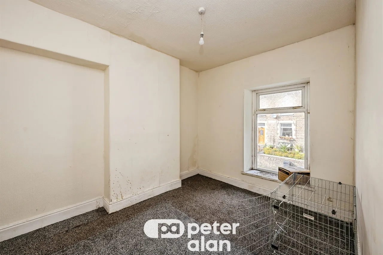 Lewis Terrace, Neath, SA11, photo 9
