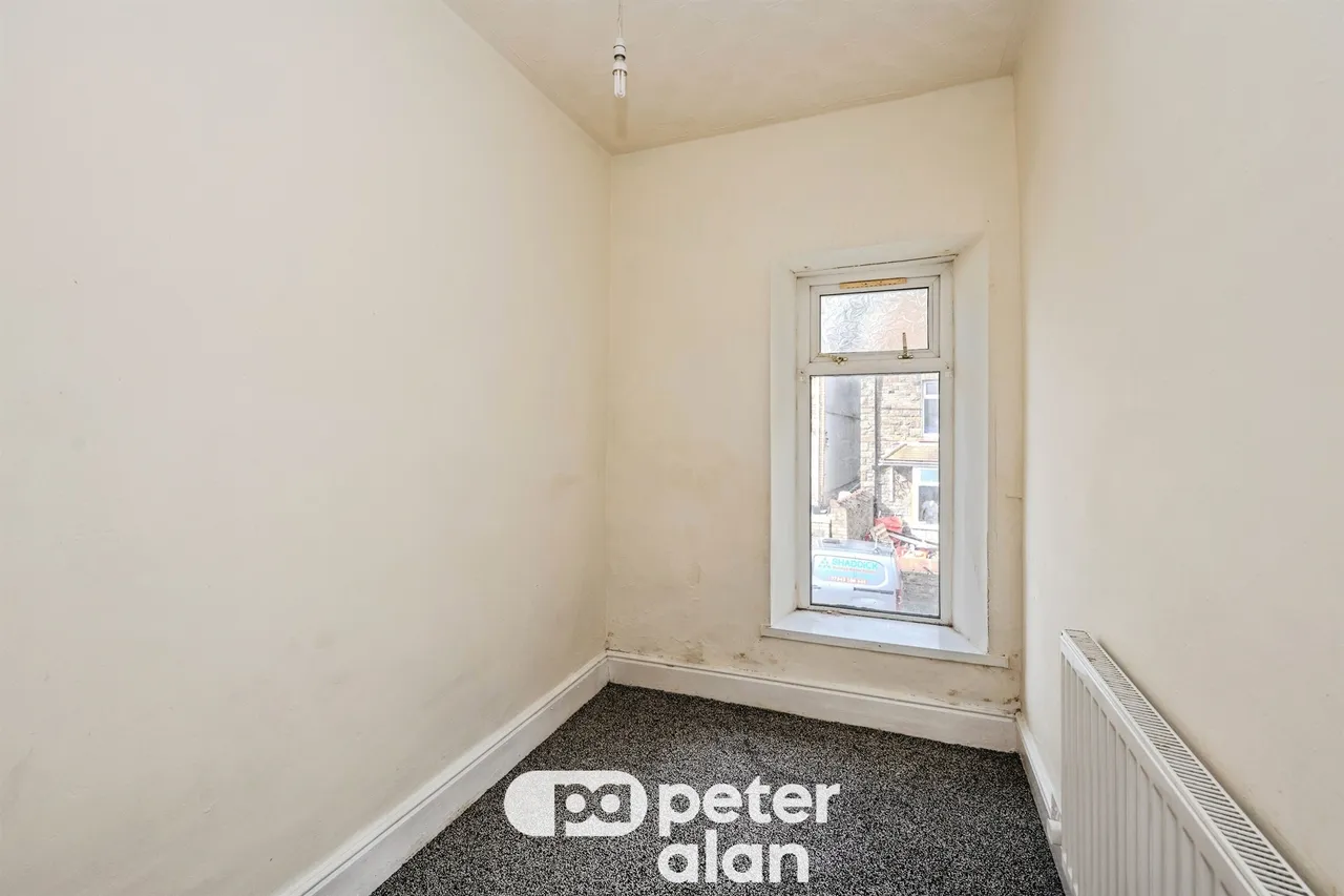 Lewis Terrace, Neath, SA11, photo 10
