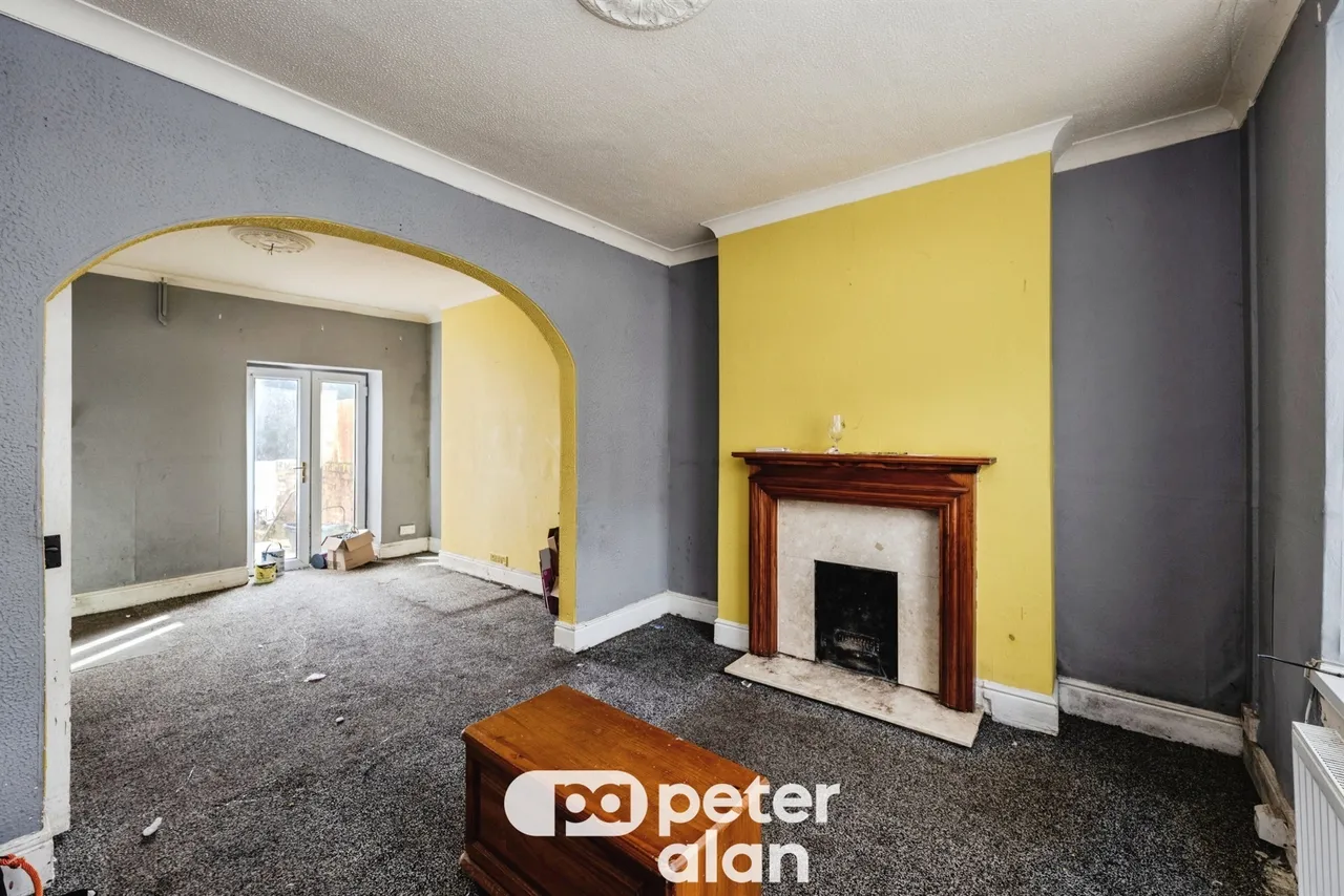 Lewis Terrace, Neath, SA11, photo 11