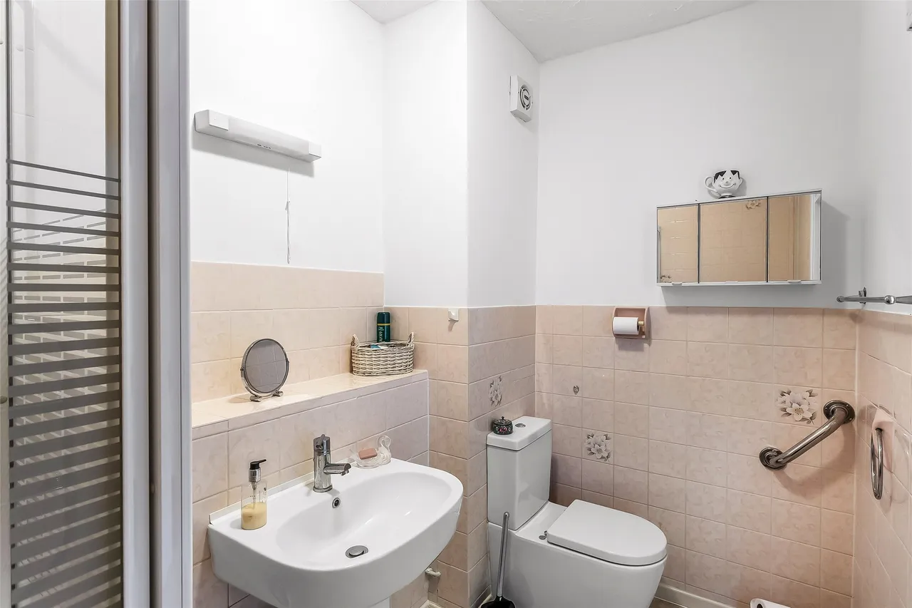 Station Road, Dorki, RH4, photo 8