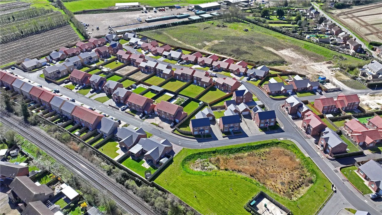 Plot 95, Keston Fields, Pinchbeck, PE11, photo 12