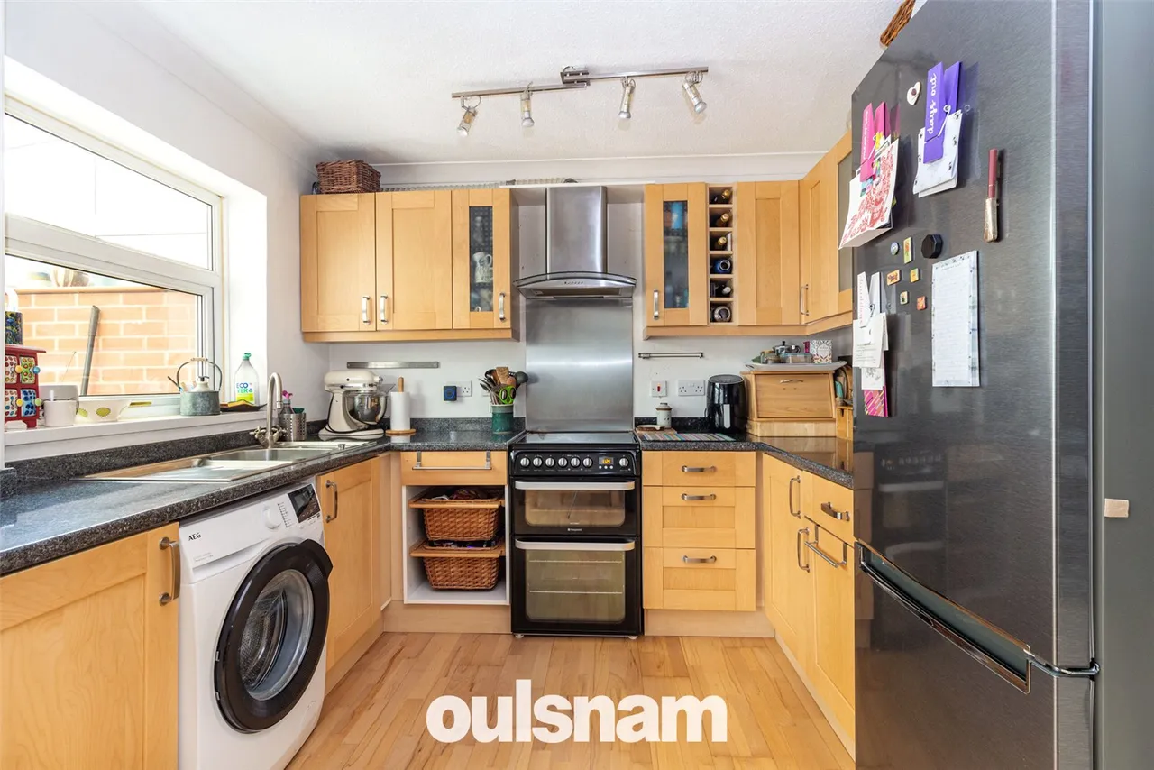 Gregory Avenue, Weoley Castle, Birmingham, B29 5DT, photo 4