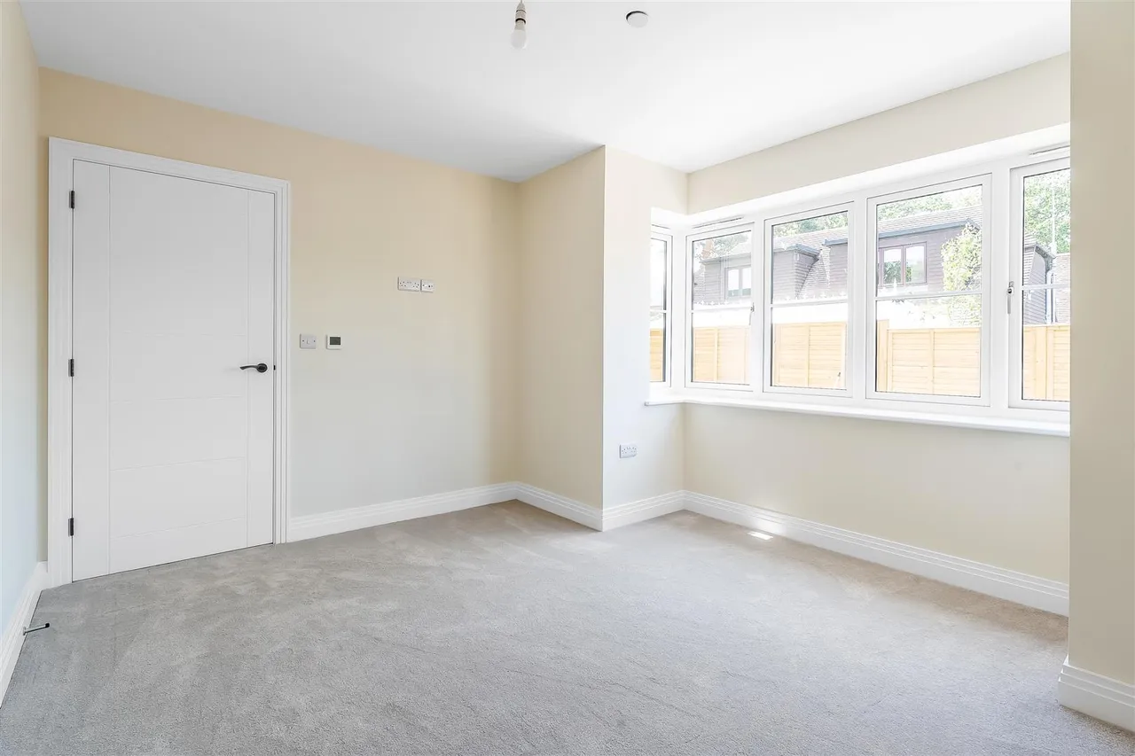 Harriotts Lane, Ashtead, KT21, photo 23
