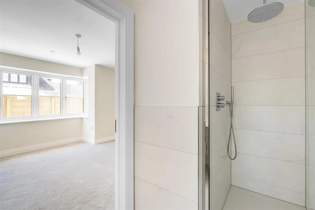 Harriotts Lane, Ashtead, KT21, photo 20