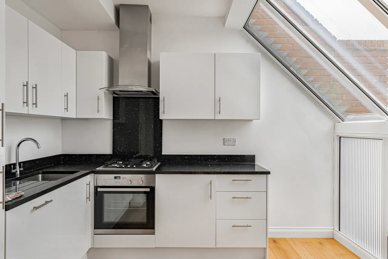 Guildford Street, Chertsey, KT16, photo 11