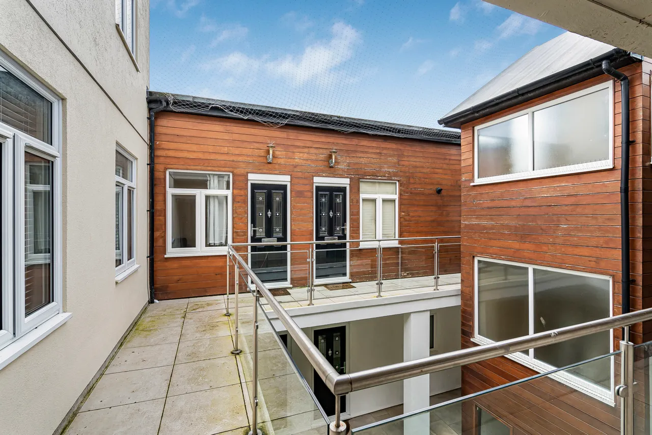 Guildford Street, Chertsey, KT16, photo 19