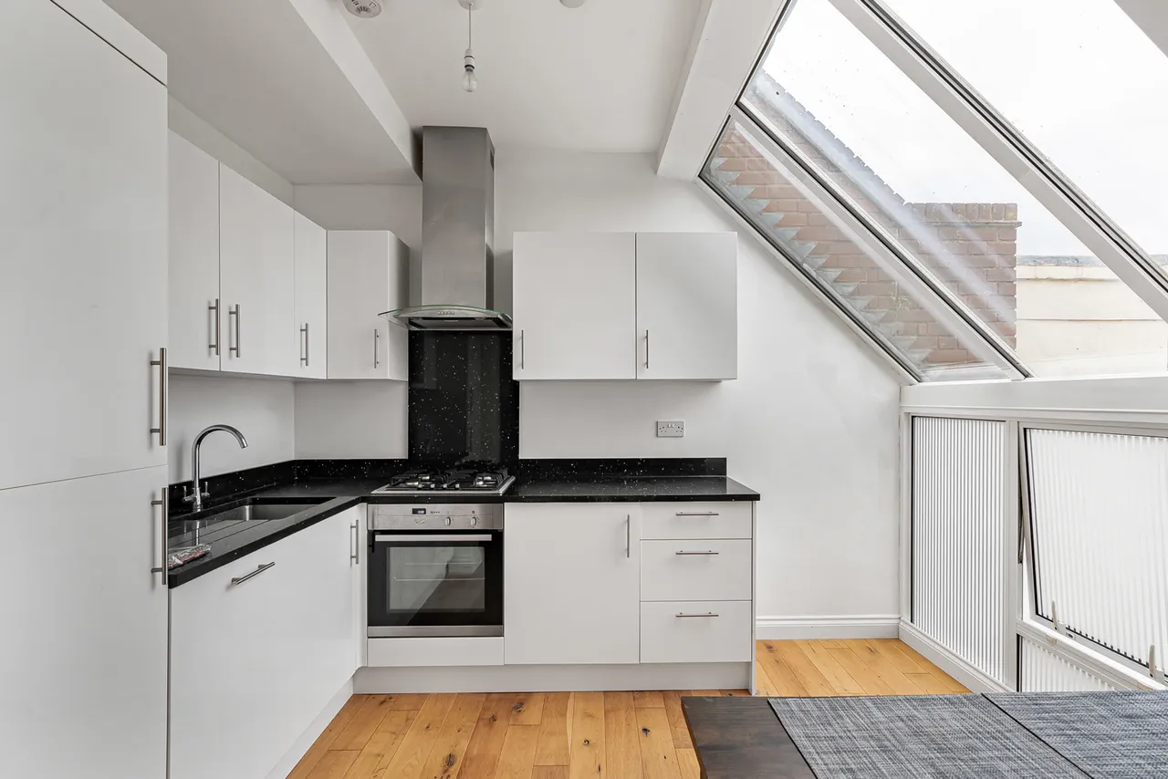 Guildford Street, Chertsey, KT16, photo 9