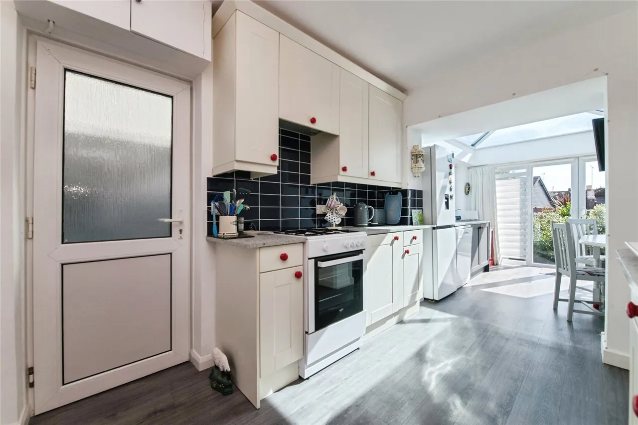 Elmfield Crescent, Exmouth, EX8, photo 9