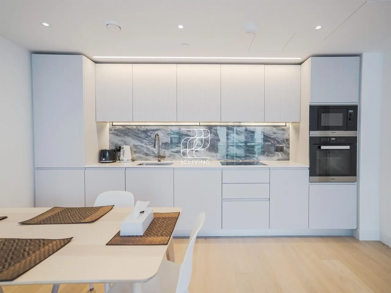 Fountain Park Way, London, W12, photo 6