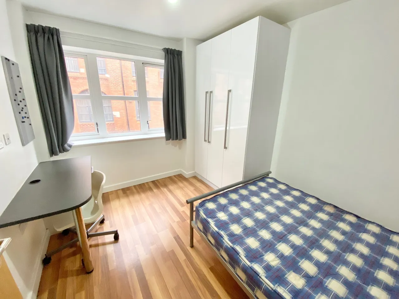Erksine Street, LE1, photo 6