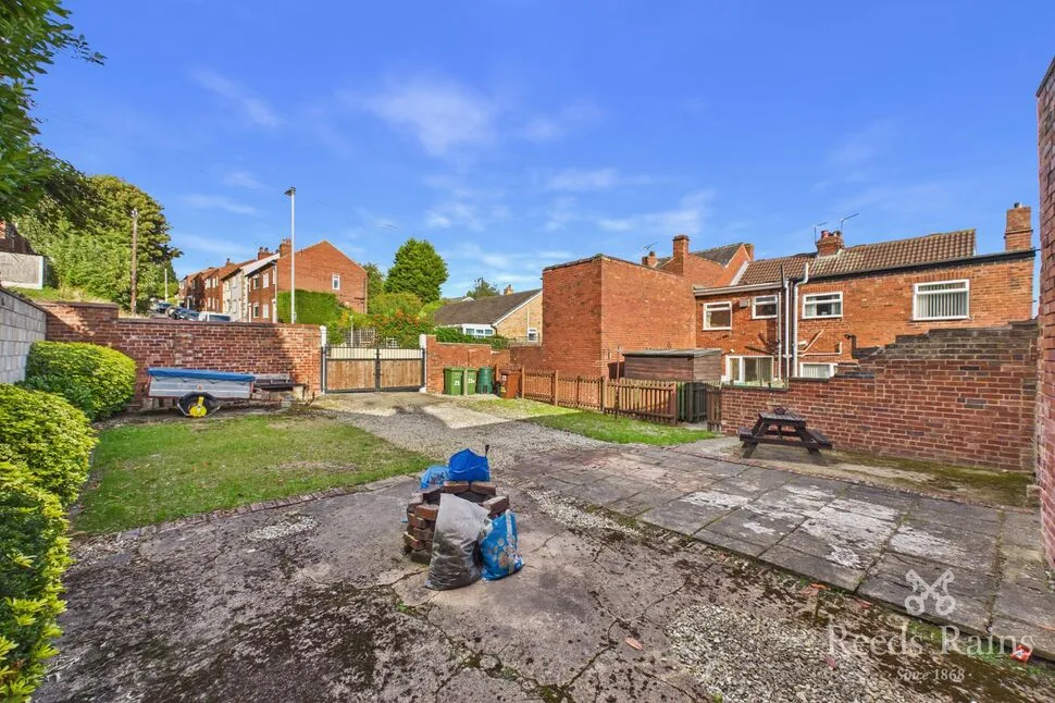 Rock Hill, Castleford, WF10, photo 15