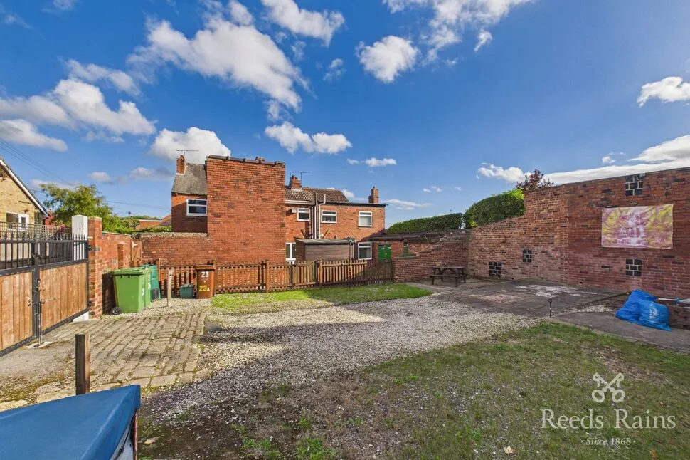 Rock Hill, Castleford, WF10, photo 14