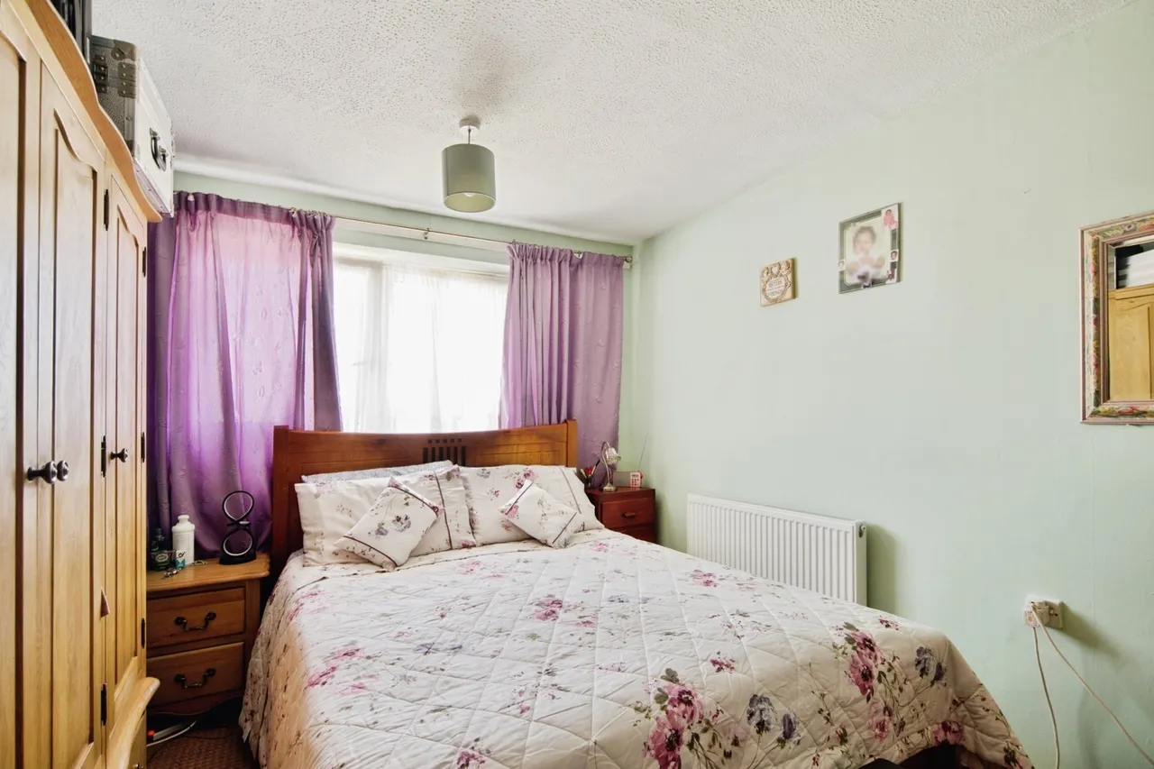 Landseer Avenue, Manor Park, London, E12, photo 10