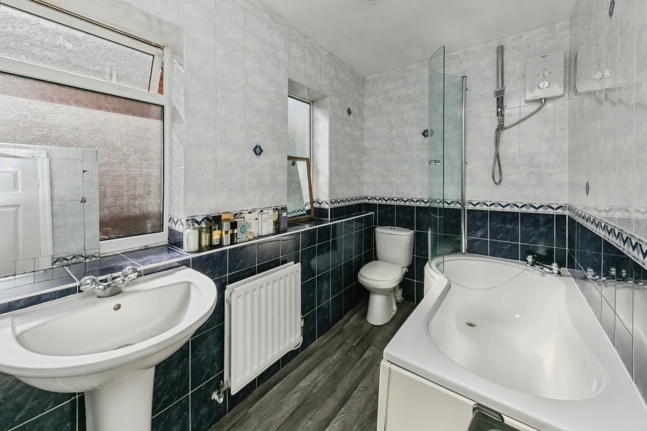 Newcastle Road, Talke, Stoke-on-Trent, Staffordshire, ST7, photo 8