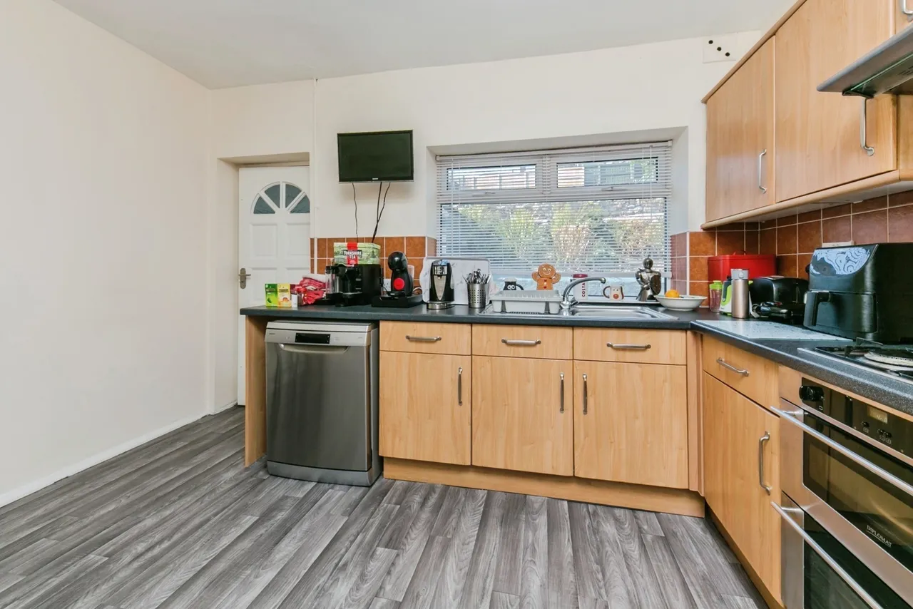 Newcastle Road, Talke, Stoke-on-Trent, Staffordshire, ST7, photo 6