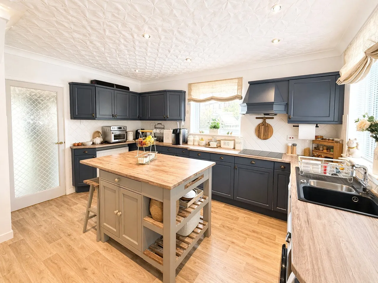 Lowlands Drive, Leeming Bar, Northallerton, North Yorkshire, DL7, photo 5