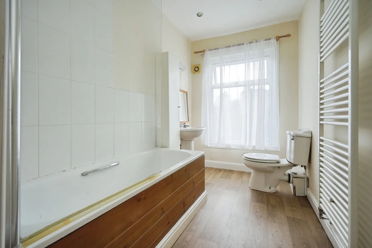 Lullington Road, Overseal, DE12, photo 11